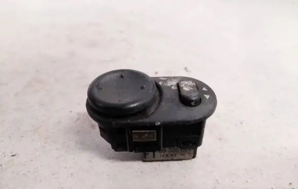 Opel Astra G Wing mirror switch 09226861