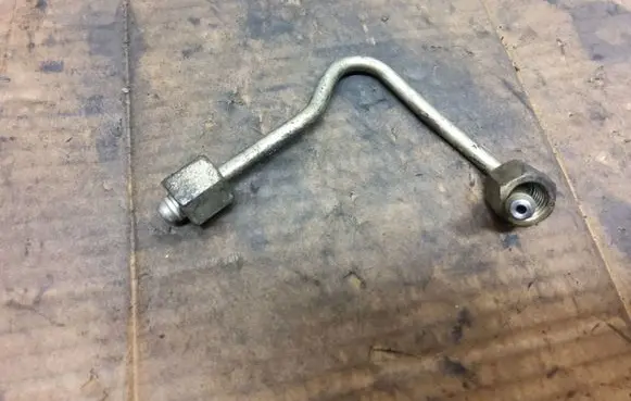 Citroen Berlingo Fuel line pipe