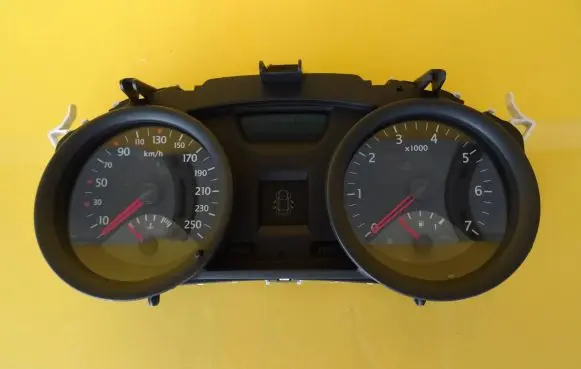 Renault Megane II Speedometer (instrument cluster) 8200364588