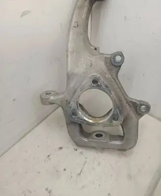 Dodge PickUp RAM SRT-10 Front wheel hub 68044703
