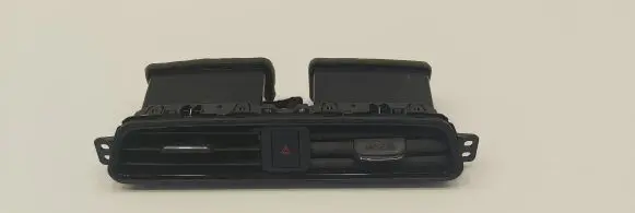 Nissan Leaf II (ZE1) Other dashboard part 687505SKOB