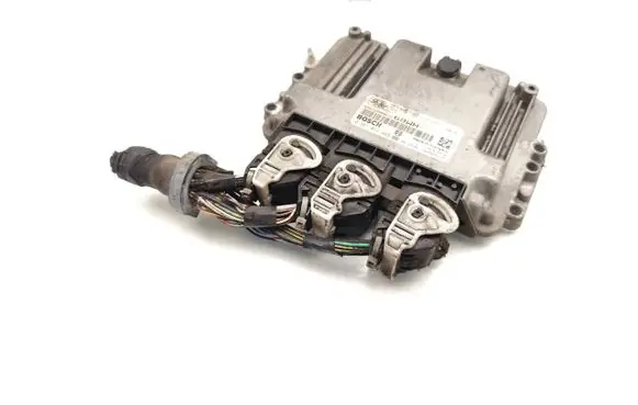 Ford Focus Engine control unit/module 6M51-12A650-CH 0281012489