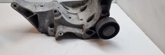 BMW 3 E90 E91 Generator/alternator bracket 139920