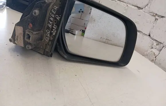 Ford Ranger Front door electric wing mirror E1021198