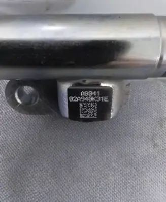 Subaru Forester SK Fuel pressure regulator 02A940K31E 17523AB071 17522AB041