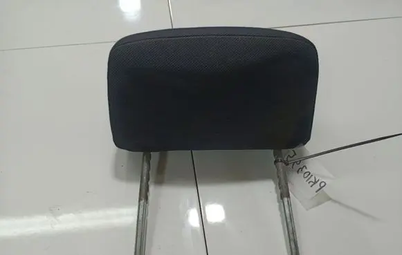 Volkswagen Sharan Front seat headrest 
