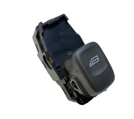 Volvo V70 Electric window control switch 9472275 02W491