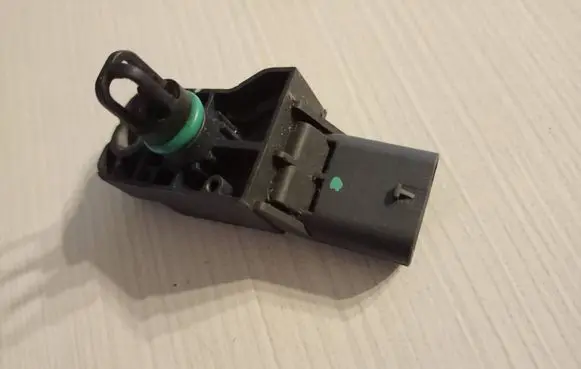 Volkswagen Golf VII Air pressure sensor 038906051R