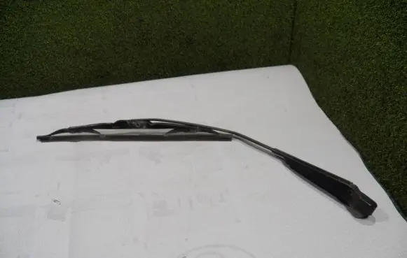 Renault Kangoo II Rear wiper blade arm 287804668R