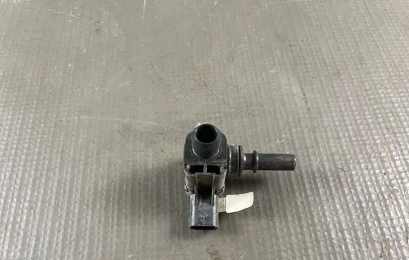 Peugeot 208 II Sensor 9824452280