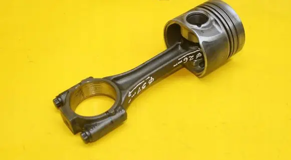 Audi A3 S3 8P Piston 