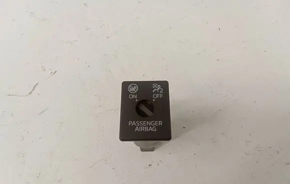 Mazda CX-5 Passenger airbag on/off switch 