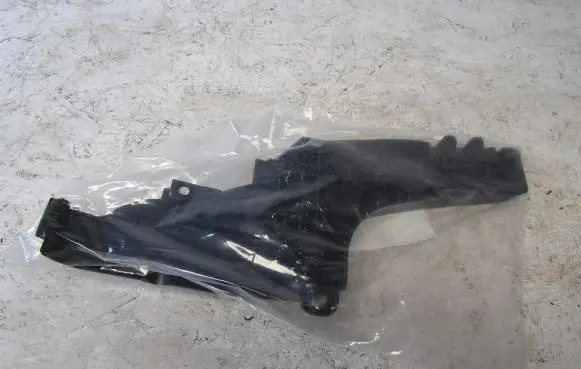 Headlight/headlamp mounting bracket