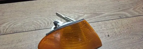 BMW 3 E46 Front indicator light 1315106141