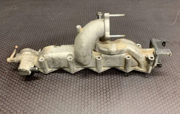 Hyundai Tucson JM Intake manifold