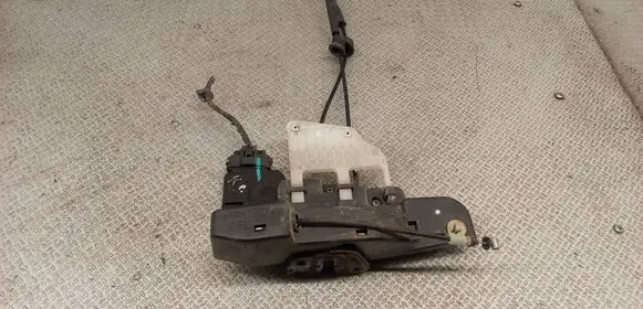 KIA Carens II Front door lock 