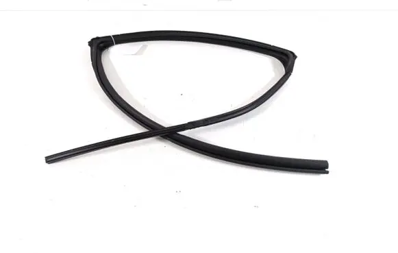 Mitsubishi Outlander Other rear door trim element 5735A437
