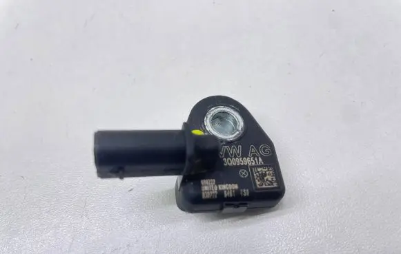 Skoda Kodiaq Airbag deployment crash/impact sensor 3Q0959651A 090222 030222