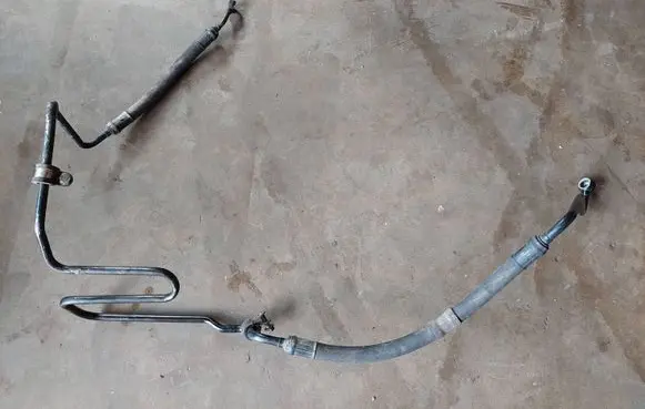 Volkswagen Golf IV Power steering hose/pipe/line