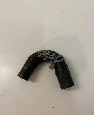 Porsche Cayenne (92A) Engine coolant pipe/hose 7P5815993