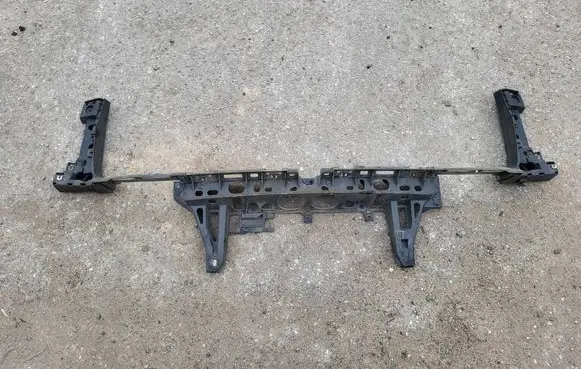 BMW X5 E70 Rear bumper mounting bracket 7226936 7226935 7226939