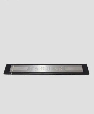 Jaguar XF X250 Front sill trim cover 8X2313200A