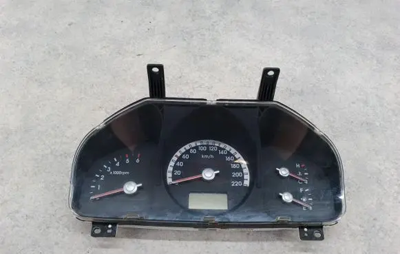 KIA Sportage Speedometer (instrument cluster) 94003-1F470
