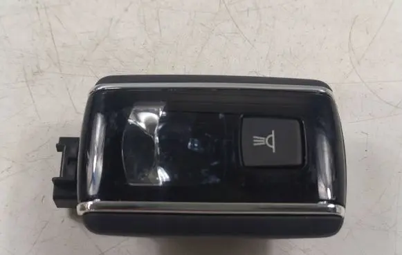 Citroen DS5 Rear seat light 9670880177