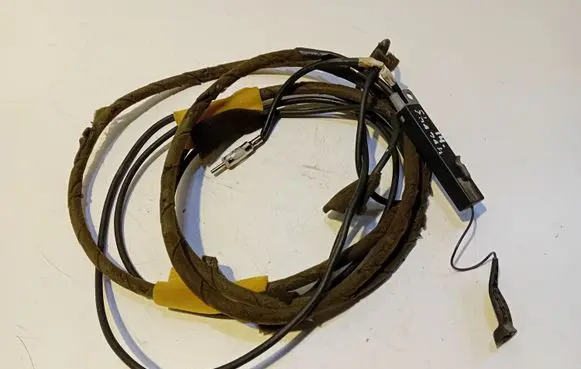 Volkswagen Sharan Aerial antenna amplifier 7M0035577G 18K891AB