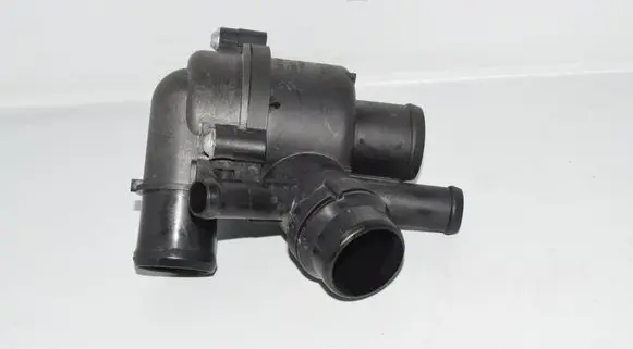 Land Rover Discovery 4 - LR4 Thermostat AH228575AF