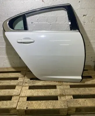 Jaguar XF X250 Rear door
