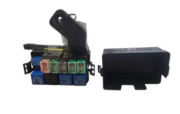 Hyundai Santa Fe Fuse module 911162B010 N914252B92400