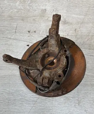 Fiat Panda II Front wheel hub
