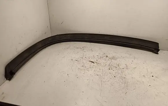 BMW 7 F01 F02 F03 F04 Engine compartment rubber 
