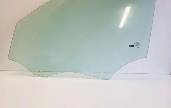 Mercedes-Benz EQB Front door window glass four-door