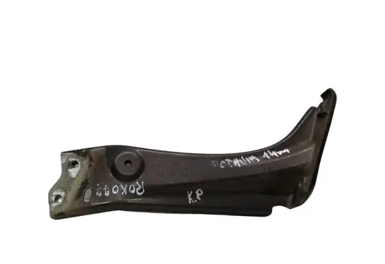 Skoda Octavia Mk3 (5E) Fender mounting bracket 5E0821141