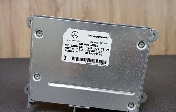 Mercedes-Benz CLK A209 C209 Bluetooth control unit module A2118705526 2118705526
