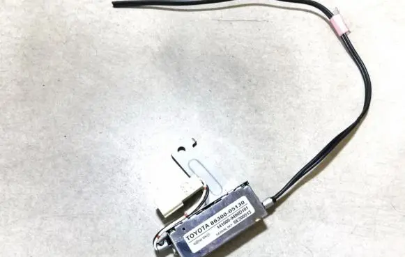 Toyota Avensis T250 Antenna control unit 8630005130 86300-05130