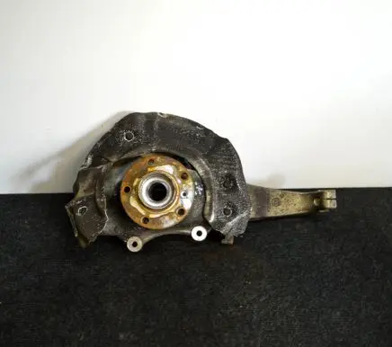 BMW 5 F10 F11 Front wheel hub