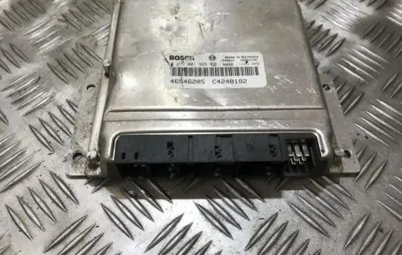 Fiat Bravo - Brava Engine control unit/module 46546205 0281001928