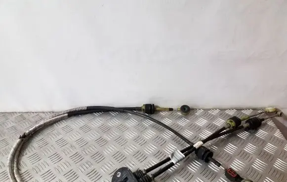 Ford C-MAX II Gear shift cable linkage AV6R7E395AC