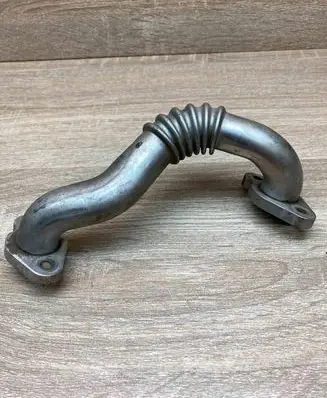 Volkswagen Touran II EGR valve line/pipe/hose 03L131521