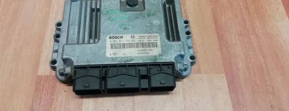 Renault Scenic II - Grand scenic II Engine control unit/module 0281011776 1039S04039 8200386508