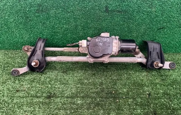 Mazda 3 III Front wiper linkage 