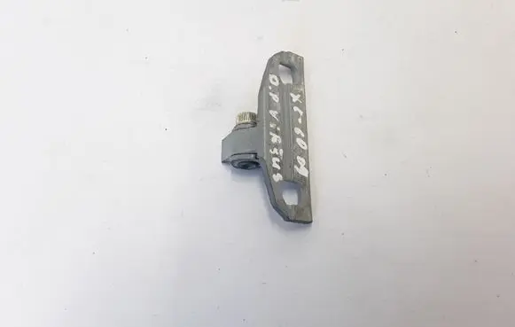 Volvo XC60 Front door upper hinge