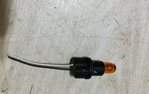 Dacia Jogger Front fender indicator light 