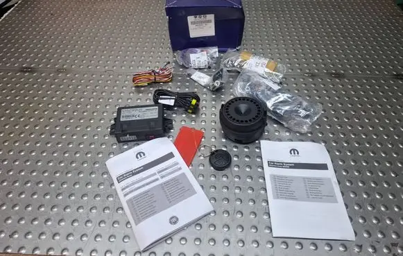 Fiat 500L Alarm control unit/module 50290162