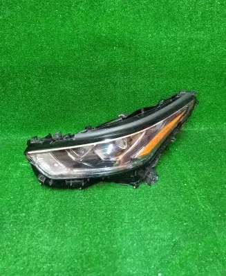 Toyota Highlander XU70 Headlight/headlamp