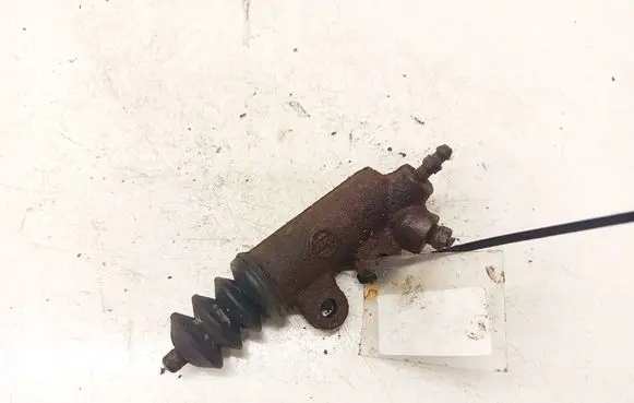 Toyota Corolla Verso AR10 Clutch master cylinder 