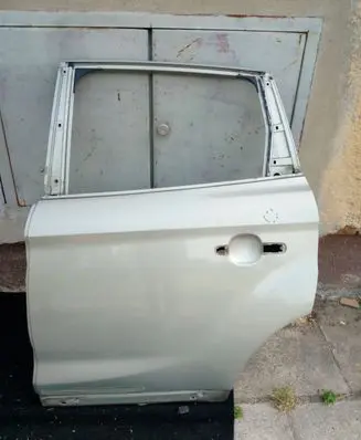 Ford Kuga I Rear door